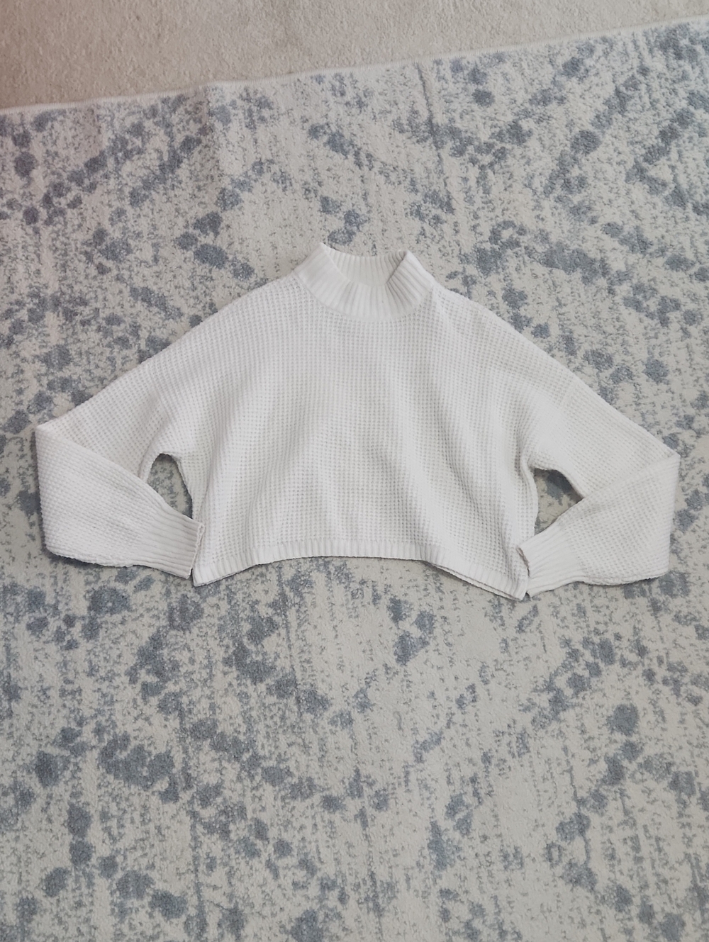 Hollister White Cropped Waffle Turtleneck Sweater